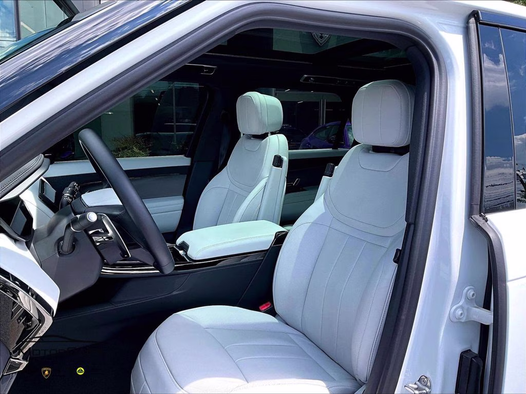 2025 Fuji White Land Rover Range Rover Sport SE Comfort & Wellbeing Pack AWD SUV