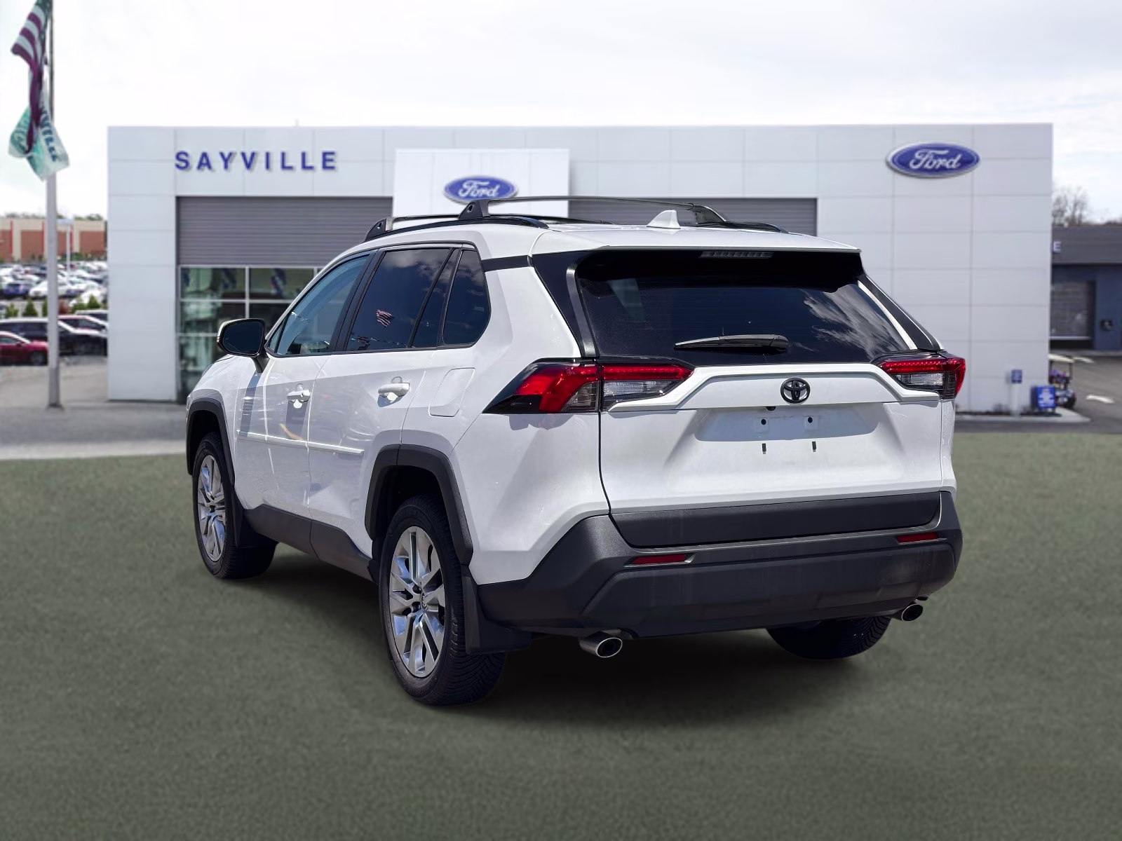 2024 Wind Chill Pearl Toyota RAV4 XLE Premium FWD (Natl) FWD SUV