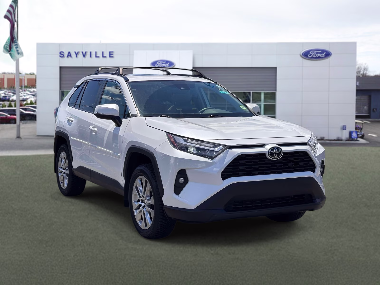2024 Wind Chill Pearl Toyota RAV4 XLE Premium FWD (Natl) FWD SUV