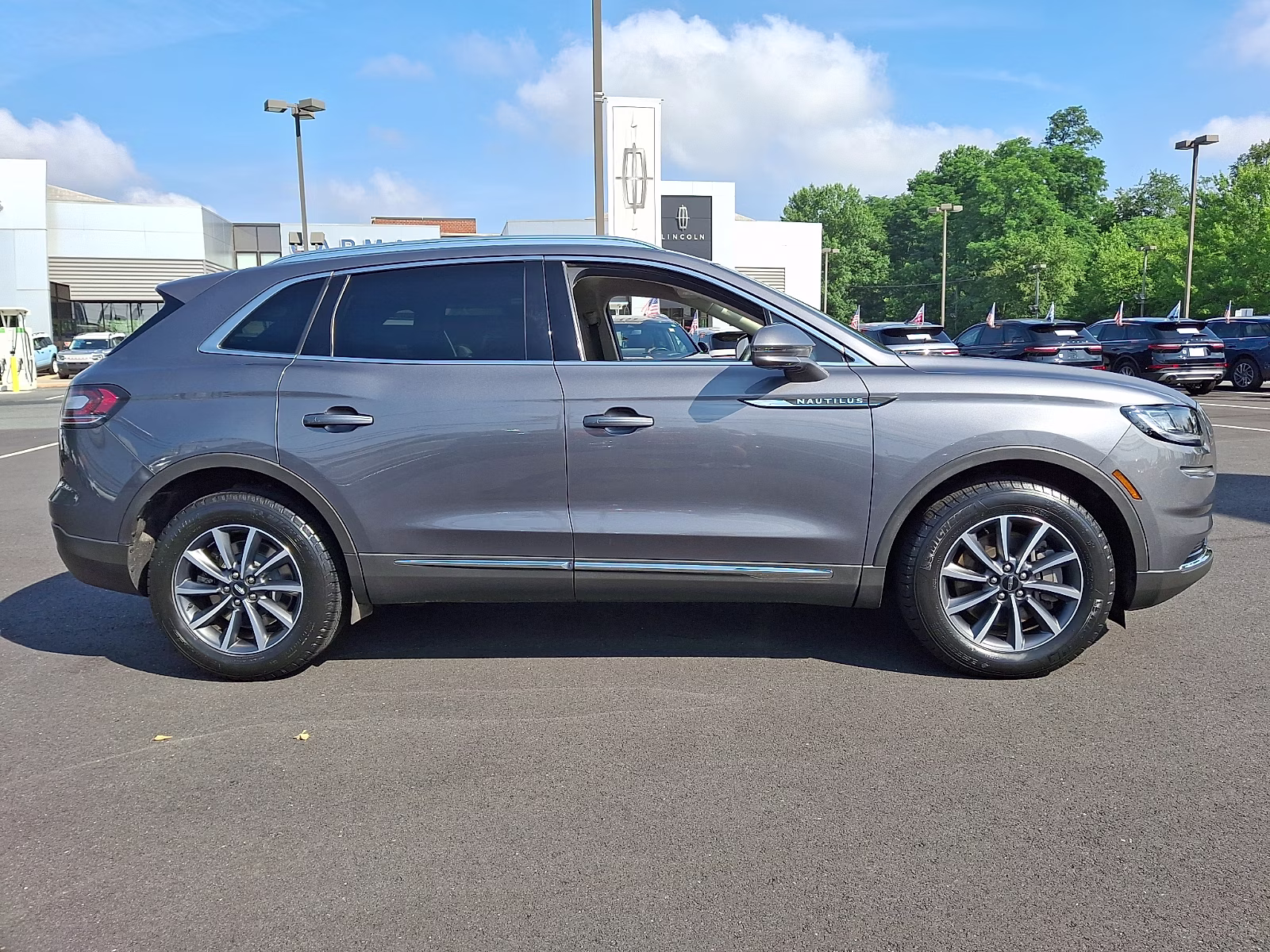 2022 Asher Gray Metallic Clearcoat - M7 Lincoln Nautilus Standard AWD