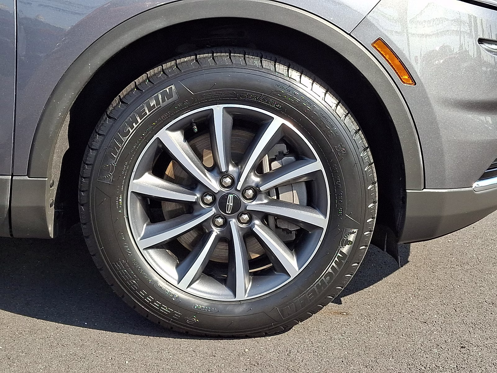 2022 Asher Gray Metallic Clearcoat - M7 Lincoln Nautilus Standard AWD