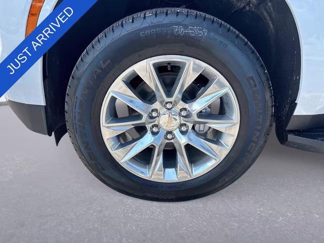 2026 Polar White Tricoat Chevrolet Suburban Premier 4X4 SUV