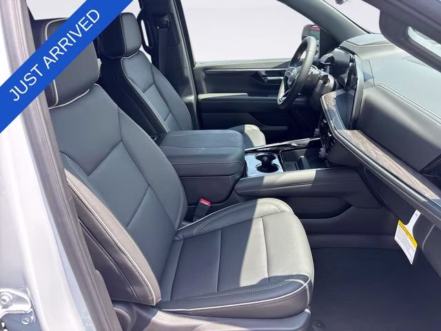 2026 Polar White Tricoat Chevrolet Suburban Premier 4X4 SUV