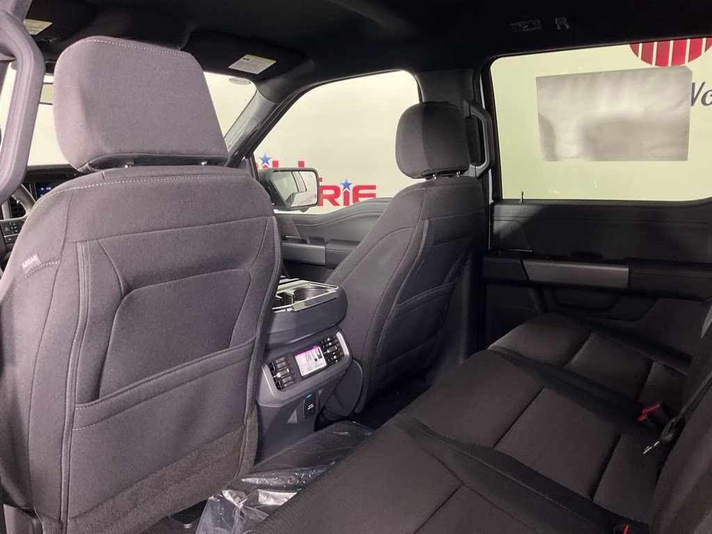 2026 Oxford White Ford F-150 XLT RWD Truck