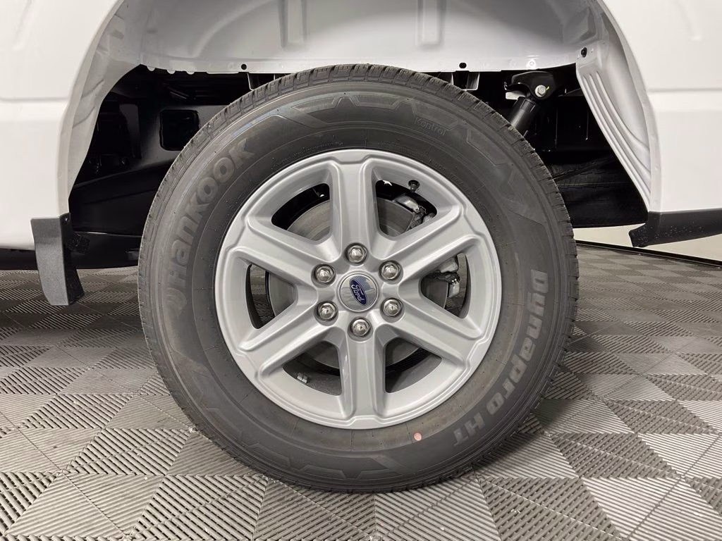 2026 Oxford White Ford F-150 Lariat RWD Truck