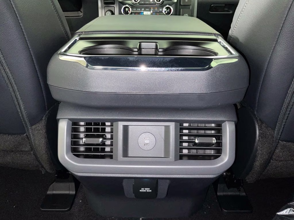 2026 Oxford White Ford F-150 Lariat RWD Truck