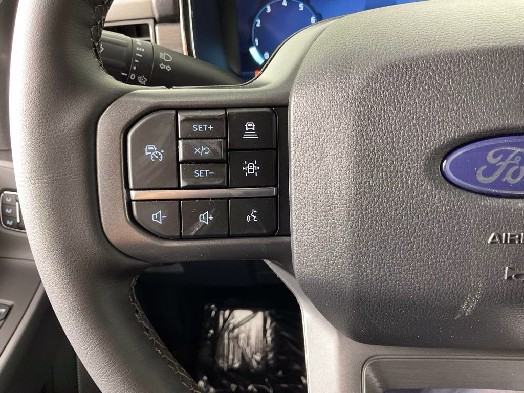 2026 Oxford White Ford F-150 Lariat RWD Truck