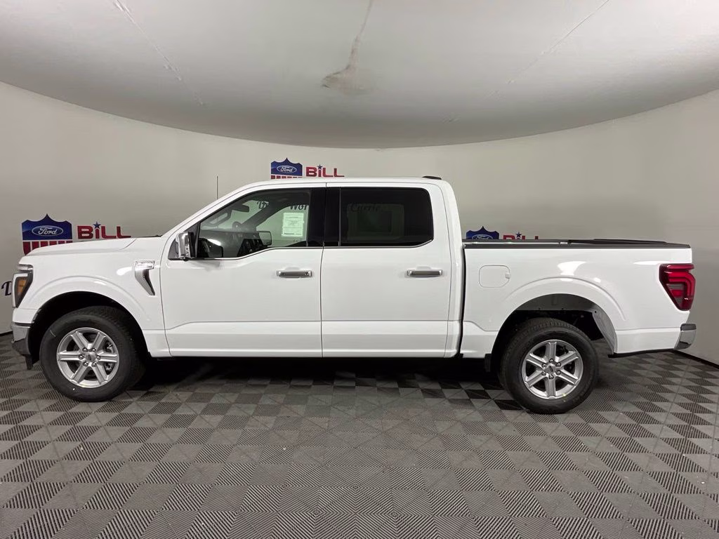 2026 Oxford White Ford F-150 Lariat RWD Truck