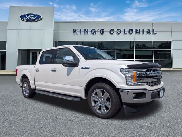 2019 White Platinum Metallic Tri-Coat Ford F-150 Crew Cab Lariat 5.0 V-8 w/Leather Capt C RWD Truck