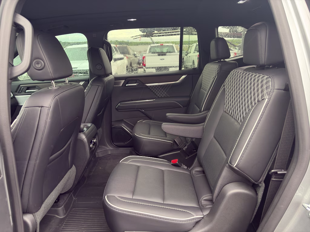 2025 Sterling Metallic GMC Acadia FWD Denali FWD SUV