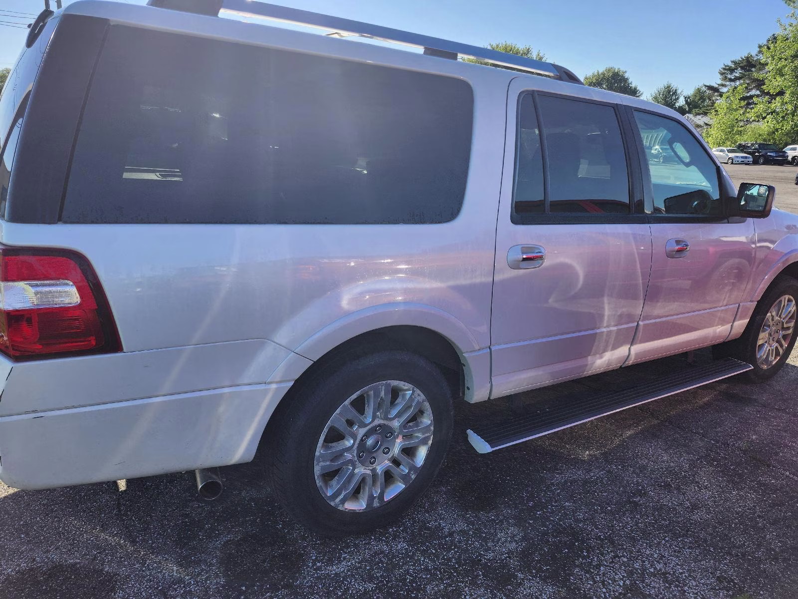 2014 White Platinum Metallic Tri-Coat Ford Expedition EL Limited 4X4 SUV
