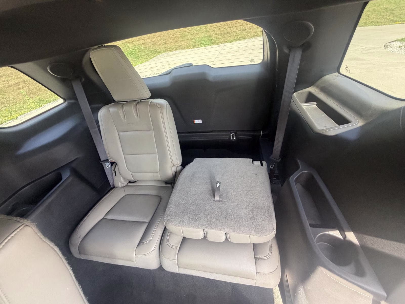 2013 Ruby Red Metallic Tinted Clear Coat Ford Explorer Limited FWD SUV