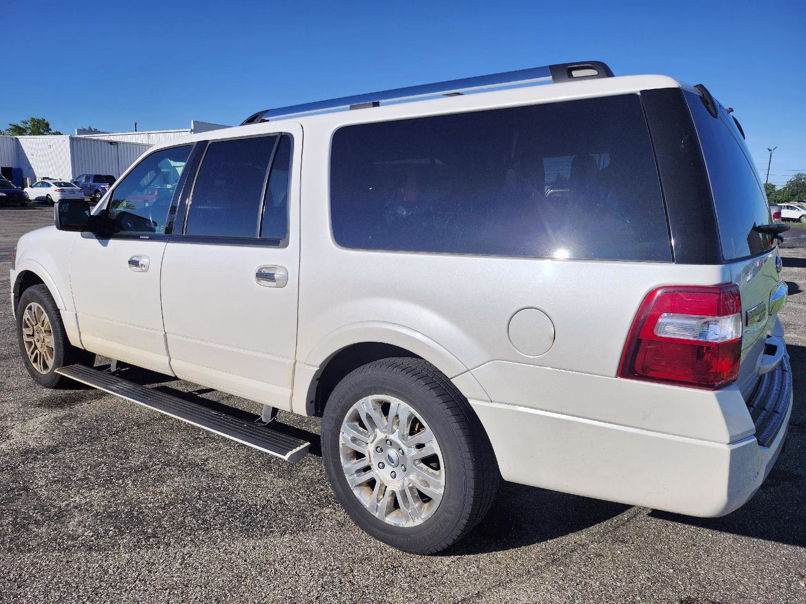 2014 White Platinum Metallic Tri-Coat Ford Expedition EL Limited 4X4 SUV