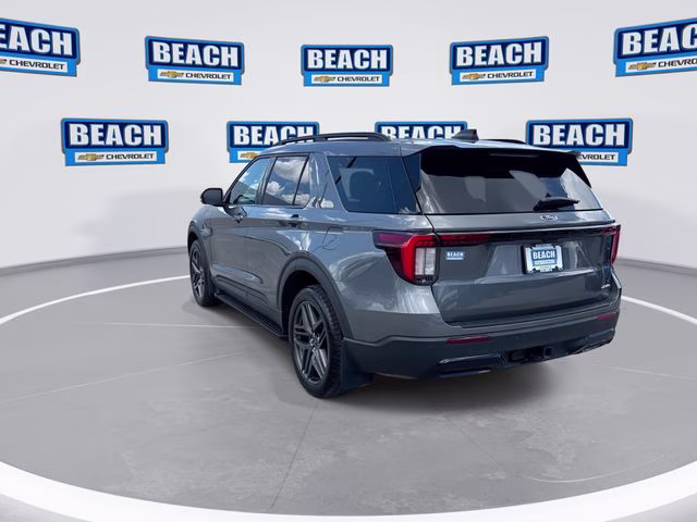 2025 Gray Metallic Ford Explorer ST-Line 4X4 SUV
