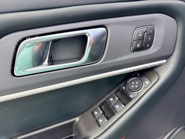 2025 Gray Metallic Ford Explorer ST-Line 4X4 SUV