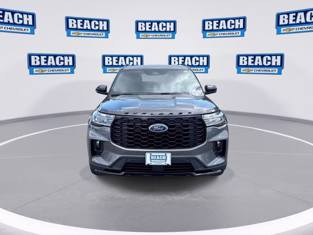 2025 Gray Metallic Ford Explorer ST-Line 4X4 SUV