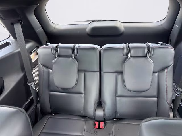 2025 Gray Metallic Ford Explorer ST-Line 4X4 SUV