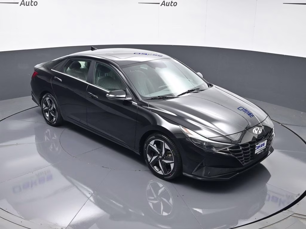 2022 Phantom Black Hyundai Elantra SEL FWD Sedan