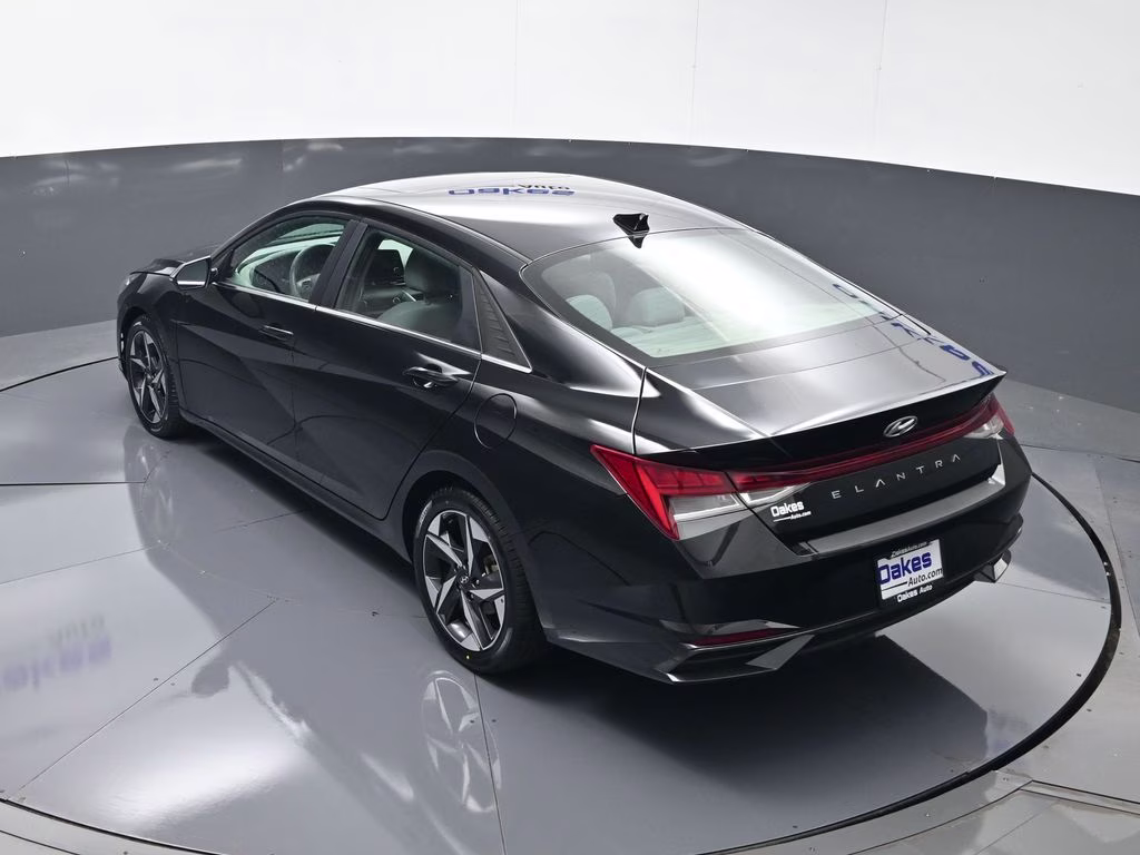 2022 Phantom Black Hyundai Elantra SEL FWD Sedan