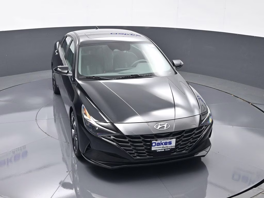 2022 Phantom Black Hyundai Elantra SEL FWD Sedan