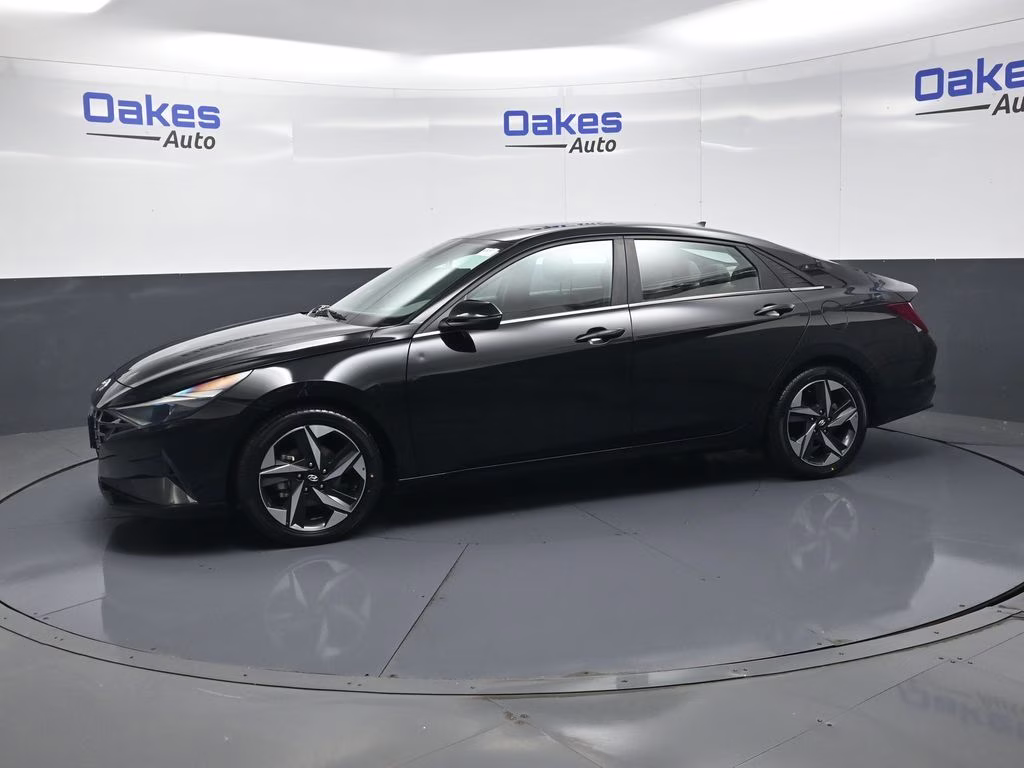 2022 Phantom Black Hyundai Elantra SEL FWD Sedan