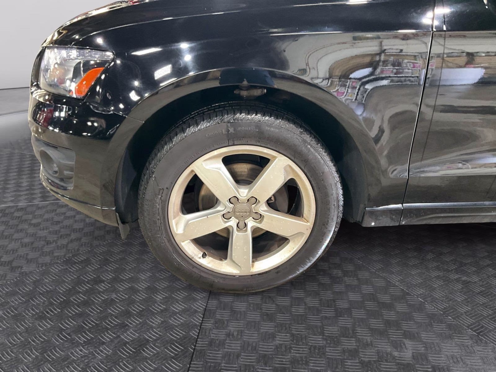 2011 Black Audi Q5 2.0T Premium AWD SUV