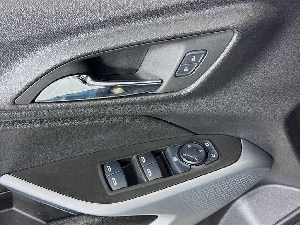 2025 Mosaic Black Metallic Chevrolet Trax 1RS FWD SUV
