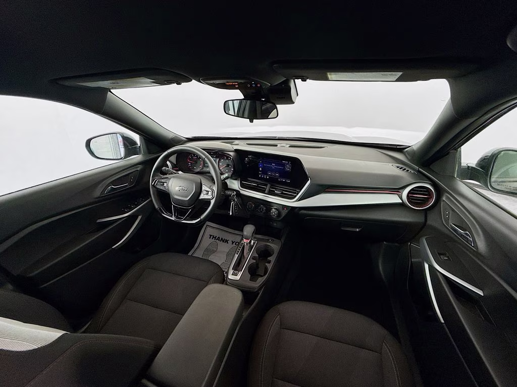 2025 Mosaic Black Metallic Chevrolet Trax 1RS FWD SUV