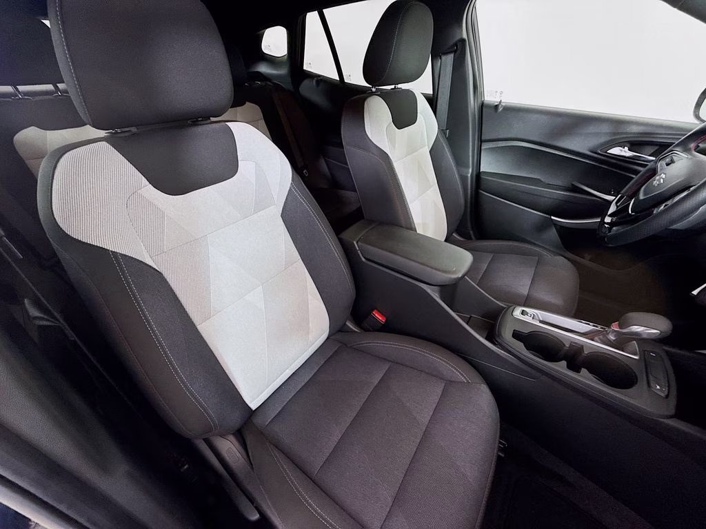 2025 Mosaic Black Metallic Chevrolet Trax 1RS FWD SUV
