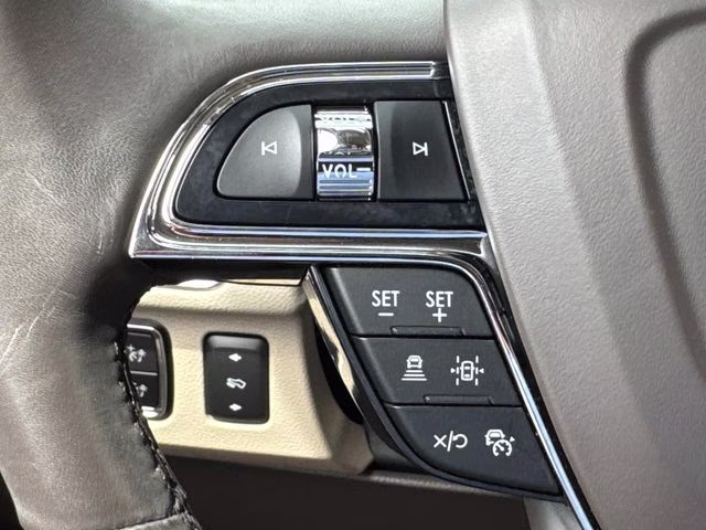 2023 Pearl Metallic Lincoln Navigator L Reserve RWD SUV