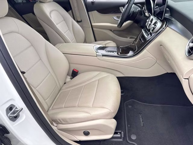 2022 White Mercedes-Benz GLC GLC 300 RWD SUV