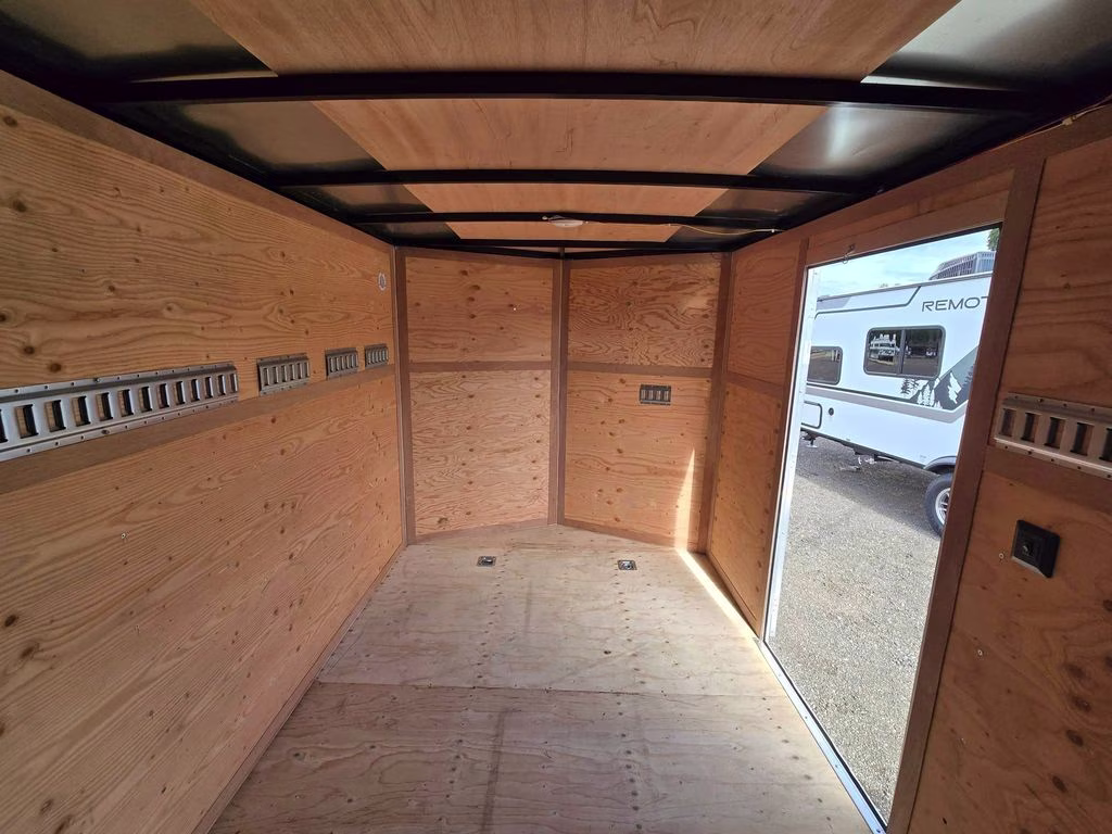 2025 White Cargo King NOMAD 8x16 RV