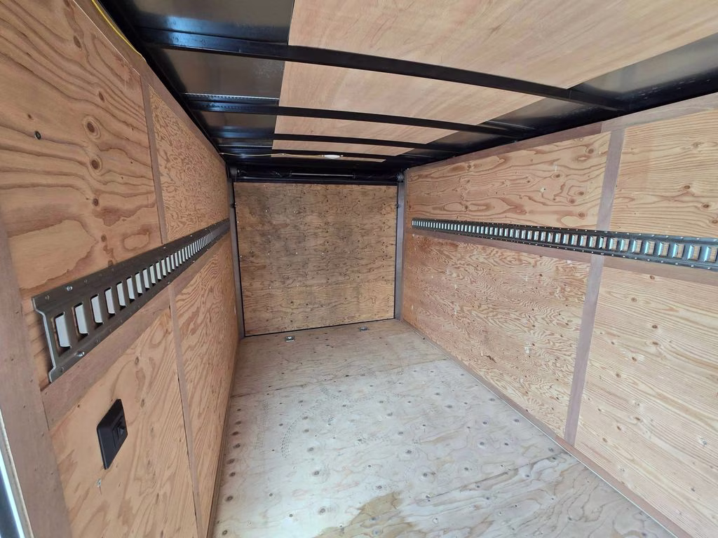 2025 White Cargo King NOMAD 8x16 RV