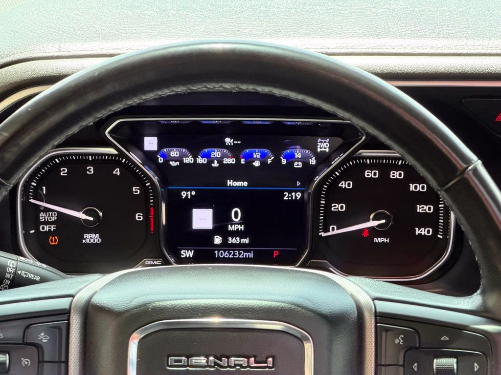 2021 White GMC Yukon XL Denali 4X4 SUV