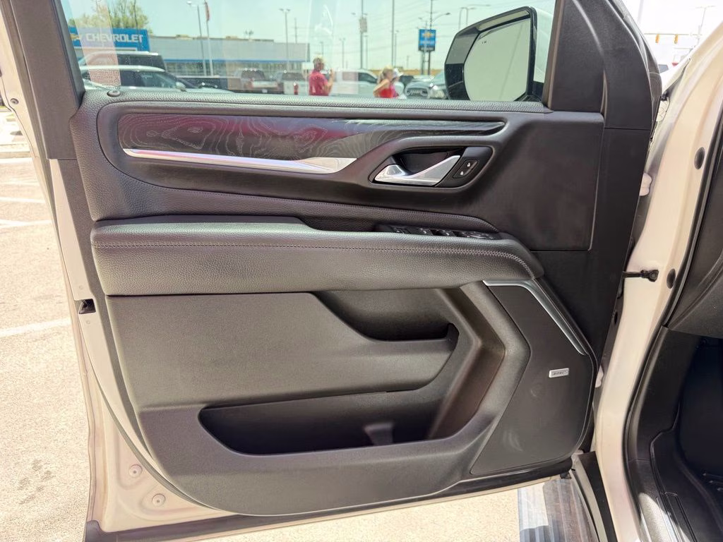2021 White GMC Yukon XL Denali 4X4 SUV
