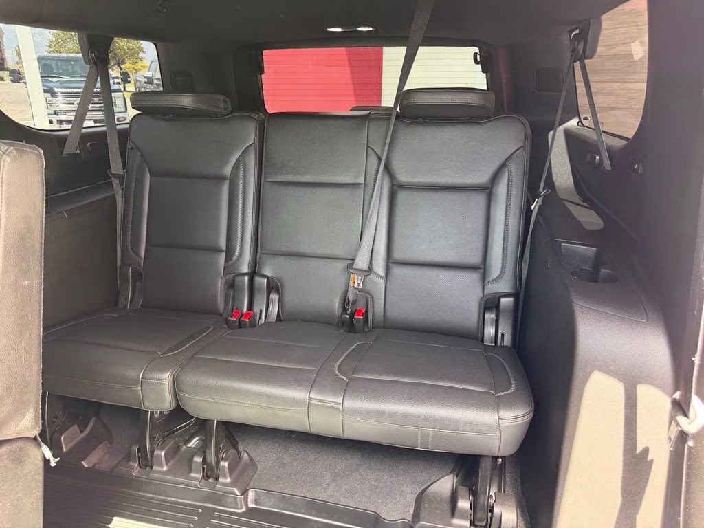 2021 White GMC Yukon XL Denali 4X4 SUV