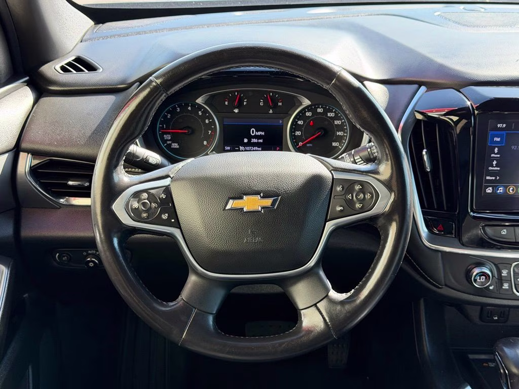 2022 Mosaic Black Metallic Chevrolet Traverse LT Leather AWD SUV