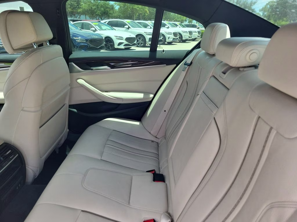 2020 Mineral White Metallic BMW 5 Series 530i RWD Sedan