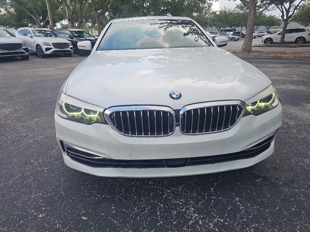 2020 Mineral White Metallic BMW 5 Series 530i RWD Sedan