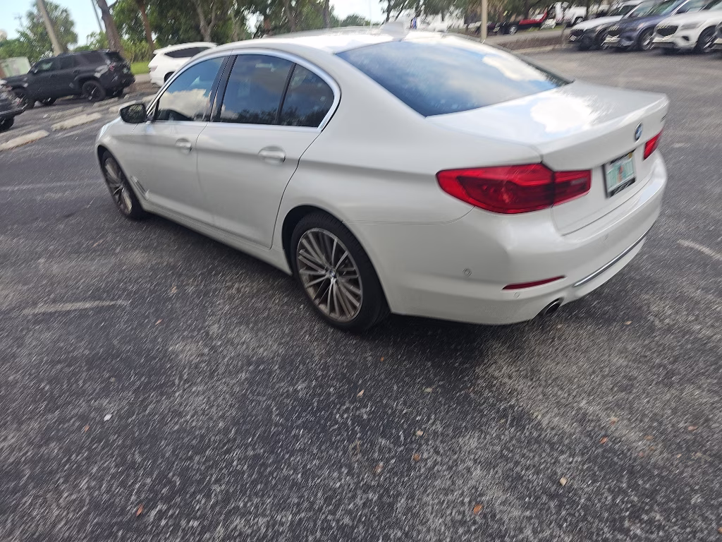 2020 Mineral White Metallic BMW 5 Series 530i RWD Sedan