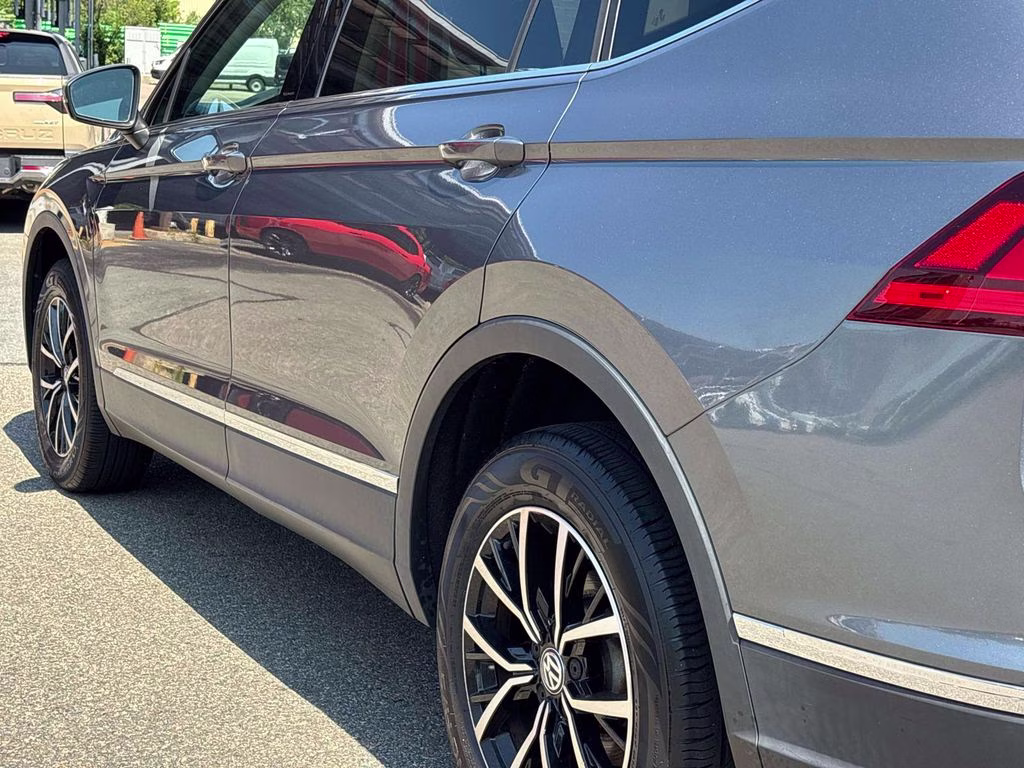 2021 Gray Volkswagen Tiguan 2.0T SE AWD SUV