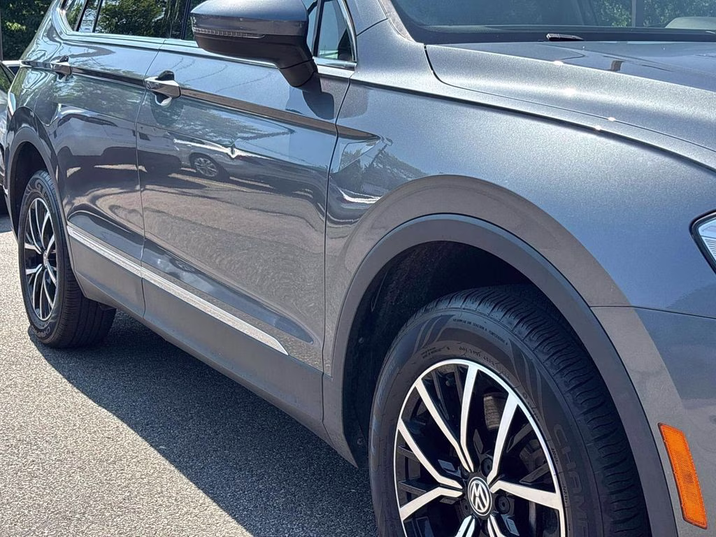 2021 Gray Volkswagen Tiguan 2.0T SE AWD SUV