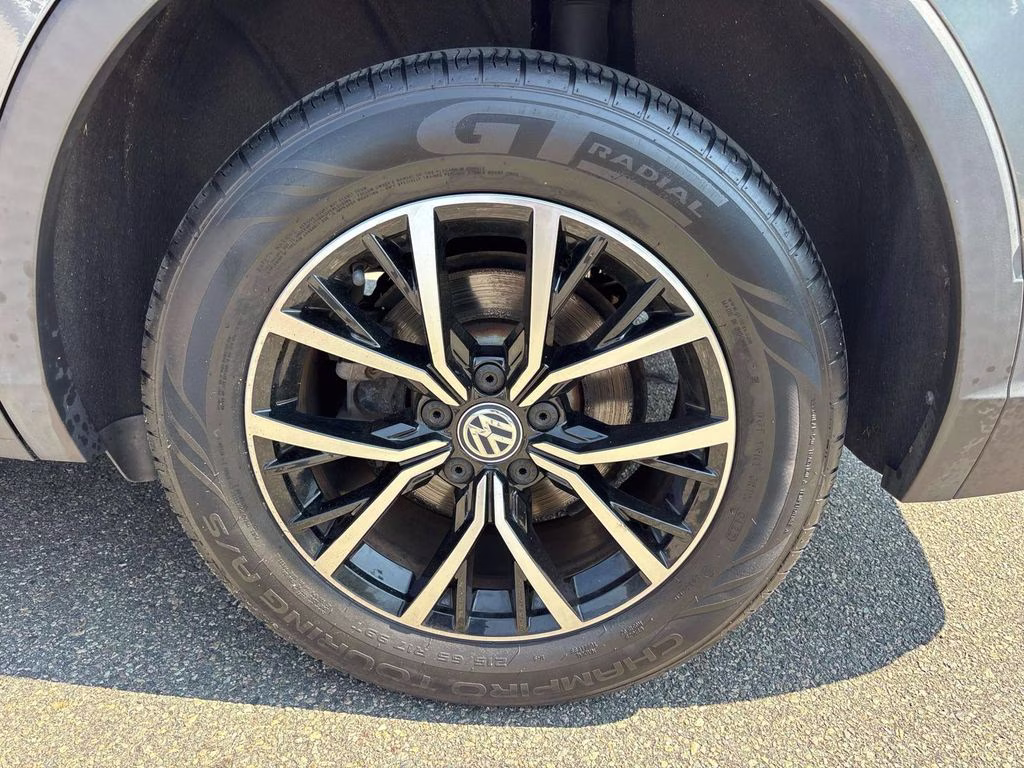 2021 Gray Volkswagen Tiguan 2.0T SE AWD SUV