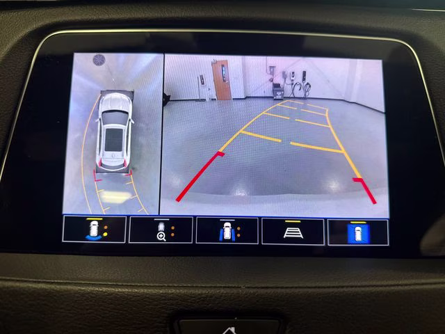 2022 Crystal White Tricoat Cadillac XT4 Sport AWD SUV