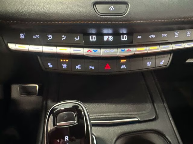 2022 Crystal White Tricoat Cadillac XT4 Sport AWD SUV