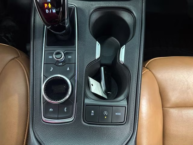 2022 Crystal White Tricoat Cadillac XT4 Sport AWD SUV