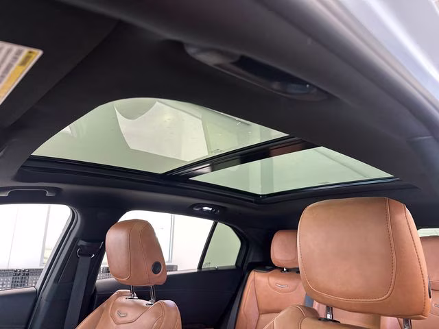 2022 Crystal White Tricoat Cadillac XT4 Sport AWD SUV