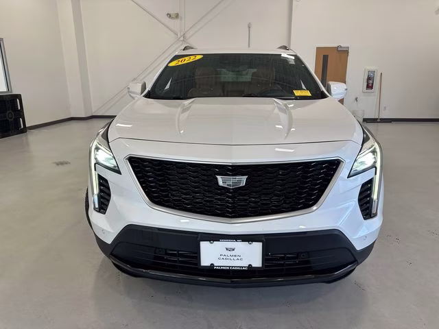 2022 Crystal White Tricoat Cadillac XT4 Sport AWD SUV