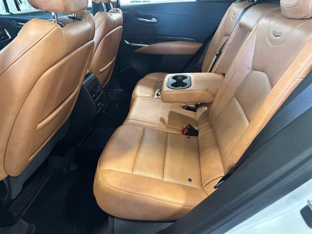 2022 Crystal White Tricoat Cadillac XT4 Sport AWD SUV