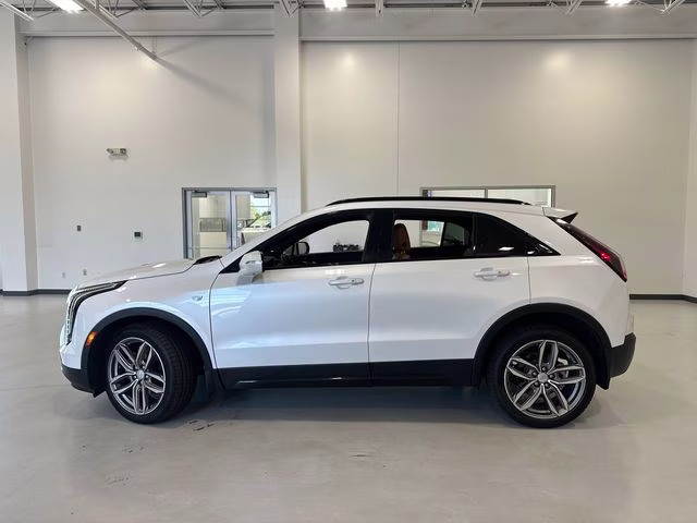 2022 Crystal White Tricoat Cadillac XT4 Sport AWD SUV